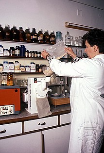 Kontrola_kvaliteta_hemijska_laboratorija_02.jpg