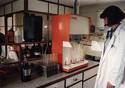 Kontrola_kvaliteta_hemijska_laboratorija_03.JPG